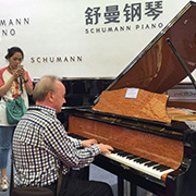 舒曼新品亮相2015上海樂器展，打造國(guó)際品質新高度